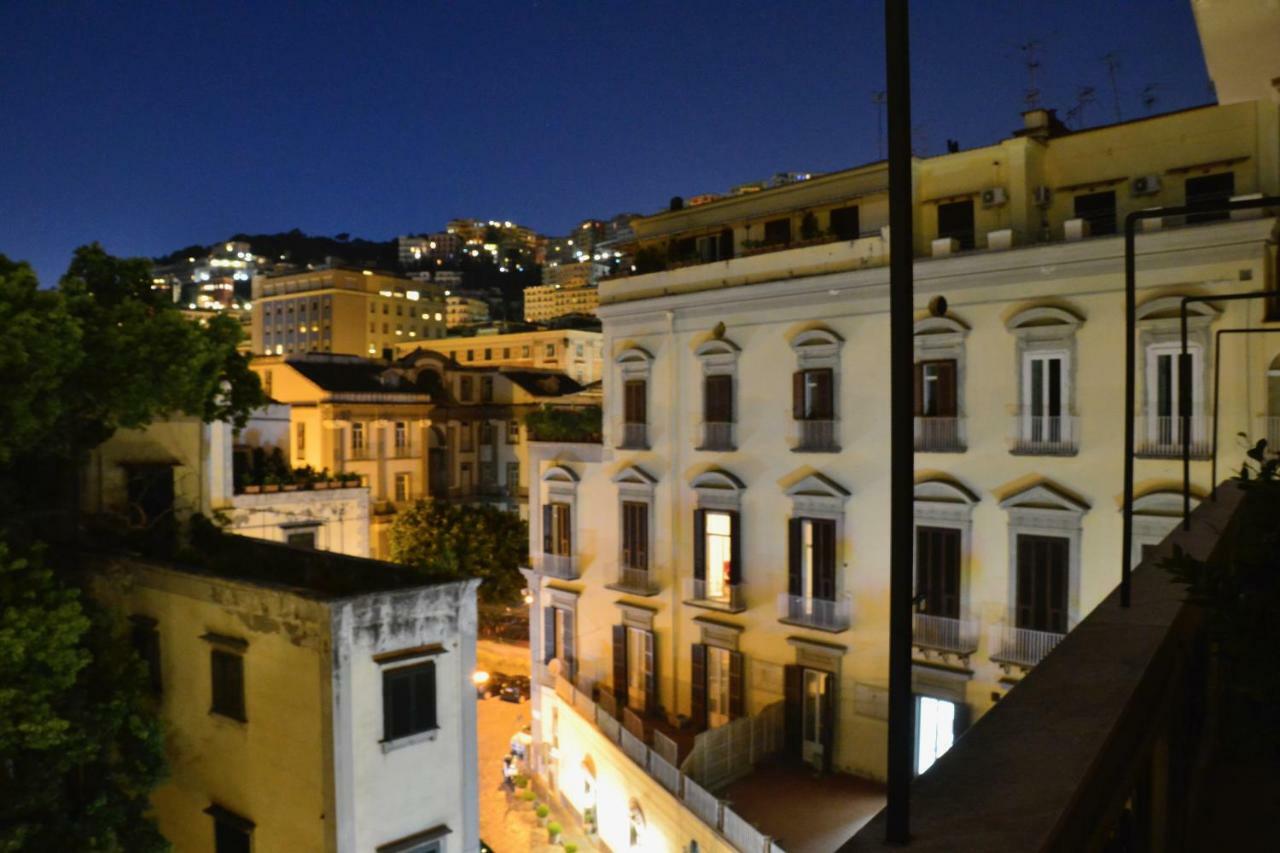2 Camere Con Pianoforte Naples Exterior photo